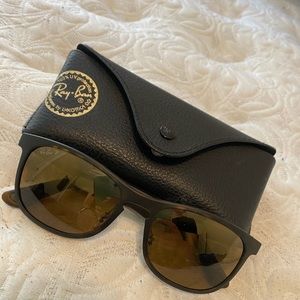 Ray-Bans (polarizes)